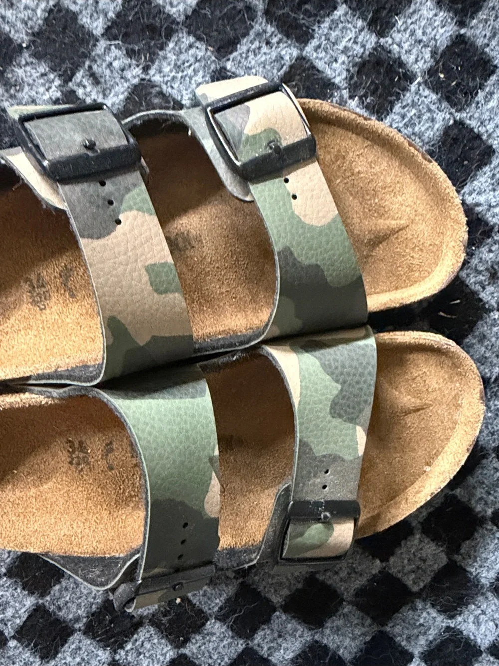 Kids Birkenstock Camo Double-Buckle Slide Sandals - Green
